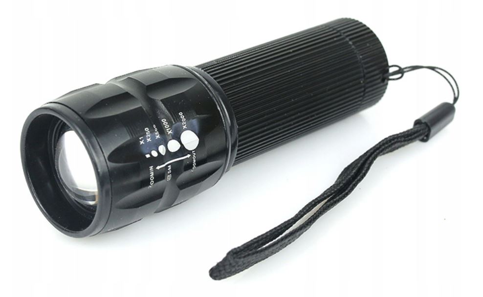 Mała mocna latarka LED 300 lm z zoomem 3xAAA aluminiowa obudowa